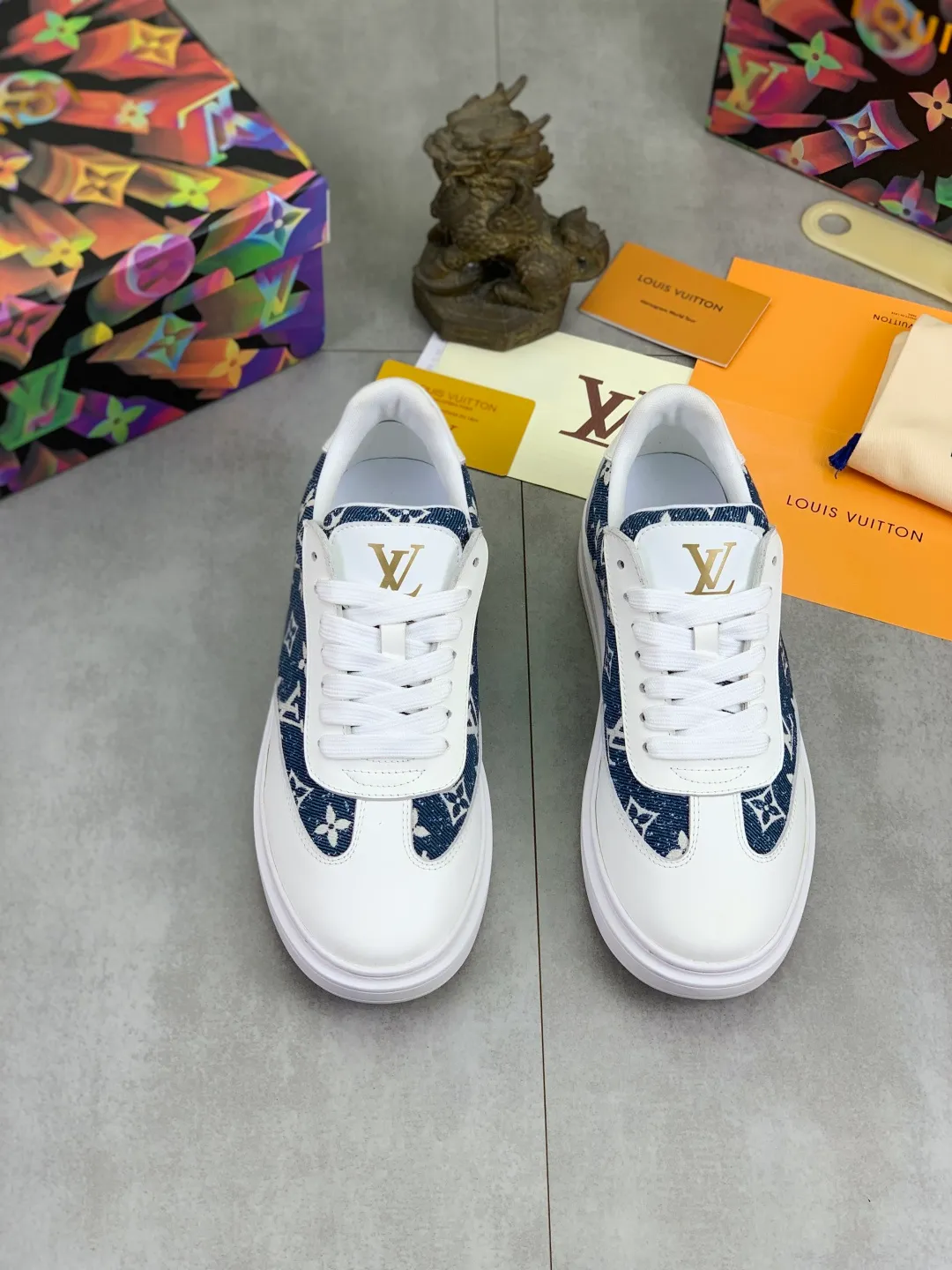 Men's men's shoes💰P520💰[New model]🆘High quality cowhide [Louis Vuitton]LV official website latest model🎁casual and fashionable men's shoes👟hot style💥simple and elegant style, exclusive for trendy men. Unique official website latest brand elements👑original decoration, fashionable and generous, the fabric is made of original denim➕comfortable and breathable mesh lining➕cow leather feet ✅The official website specifies wear-resistant casual outsole, the classic model is taken in real life🎬Color: 5⃣️colors available😍Number of codes: 38-44 Full set of packaging